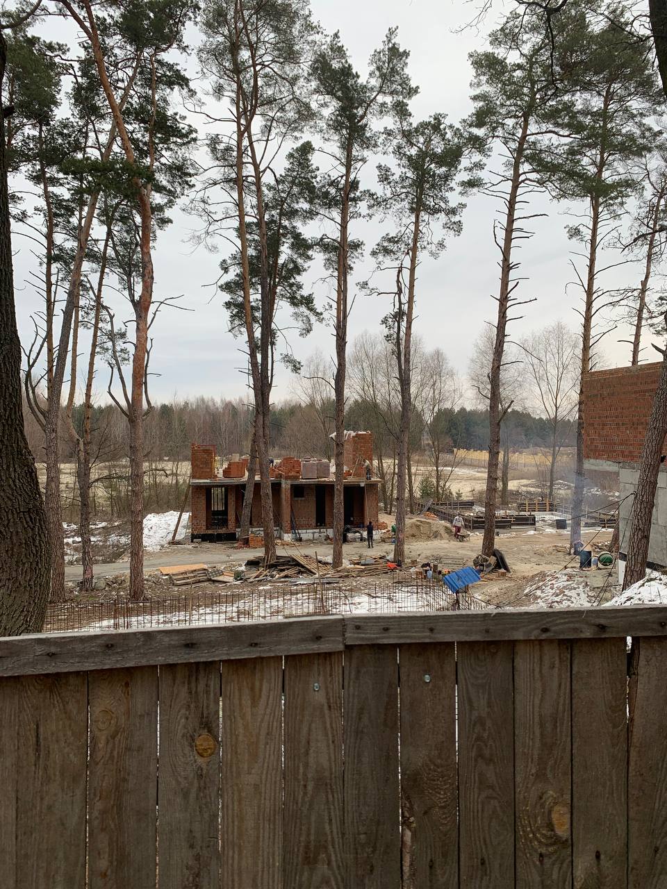 Котеджне містечко Нові Плюти